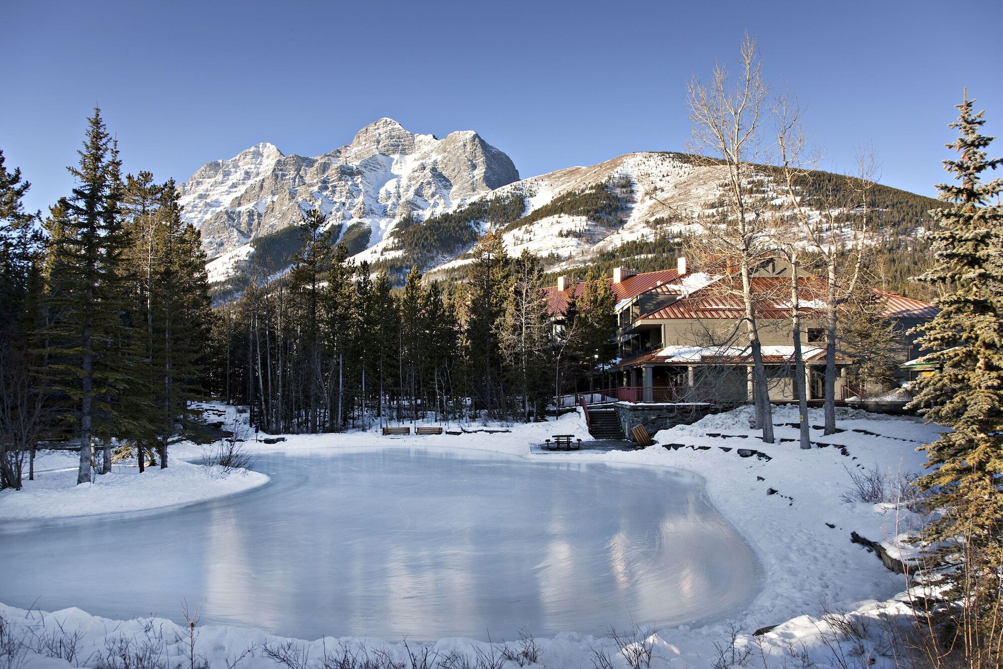 Crosswaters Resort At Kananaskis Kültér fotó